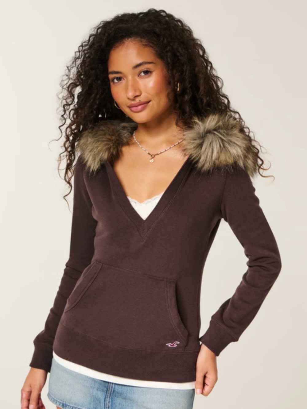 NWT Hollister Feel Good Faux Fur Trim V-Neck Hoodie